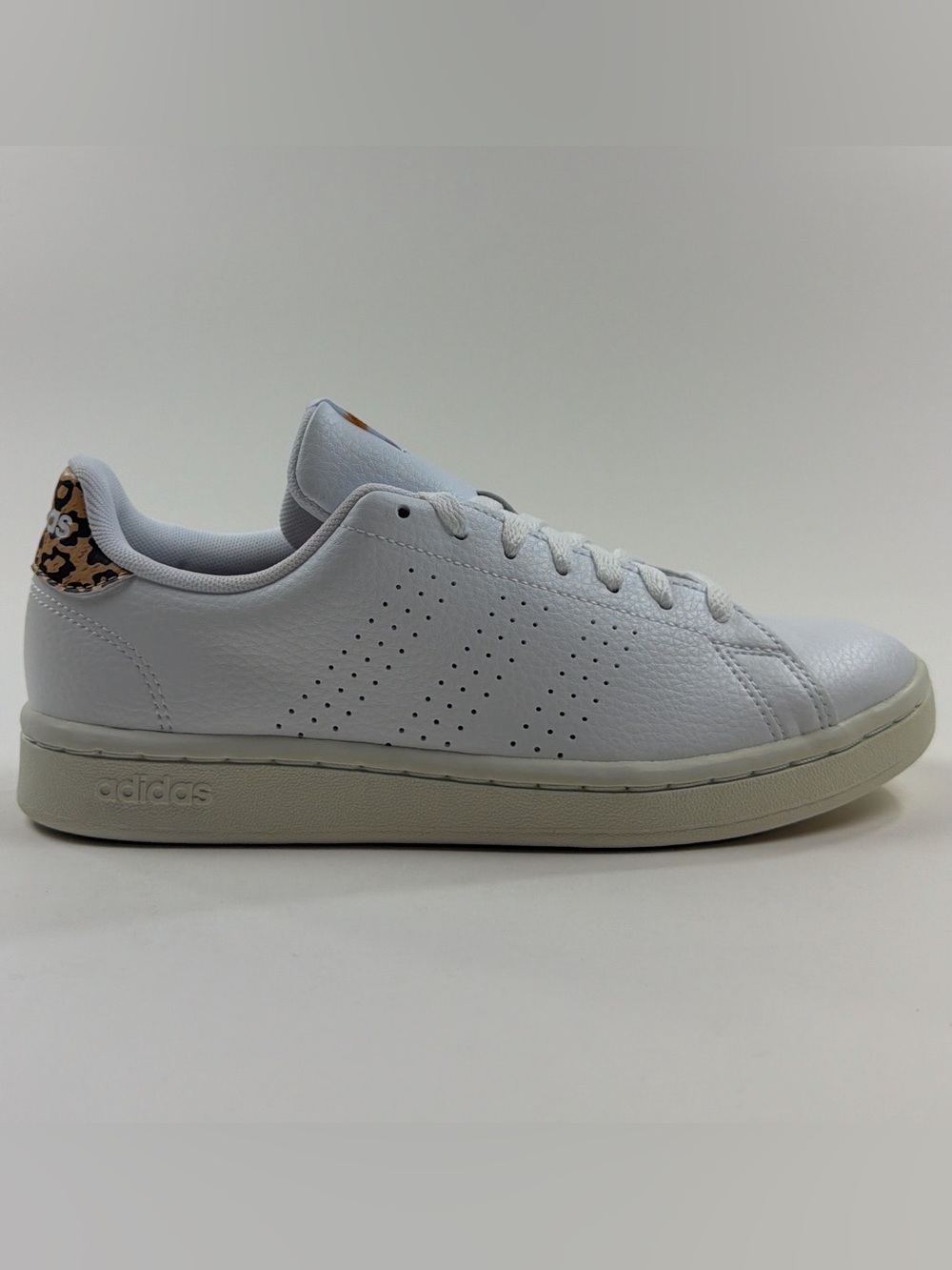 Adidas Advantage Womens White Shoes Sneakers Low Athletic Leopard Animal GW4850